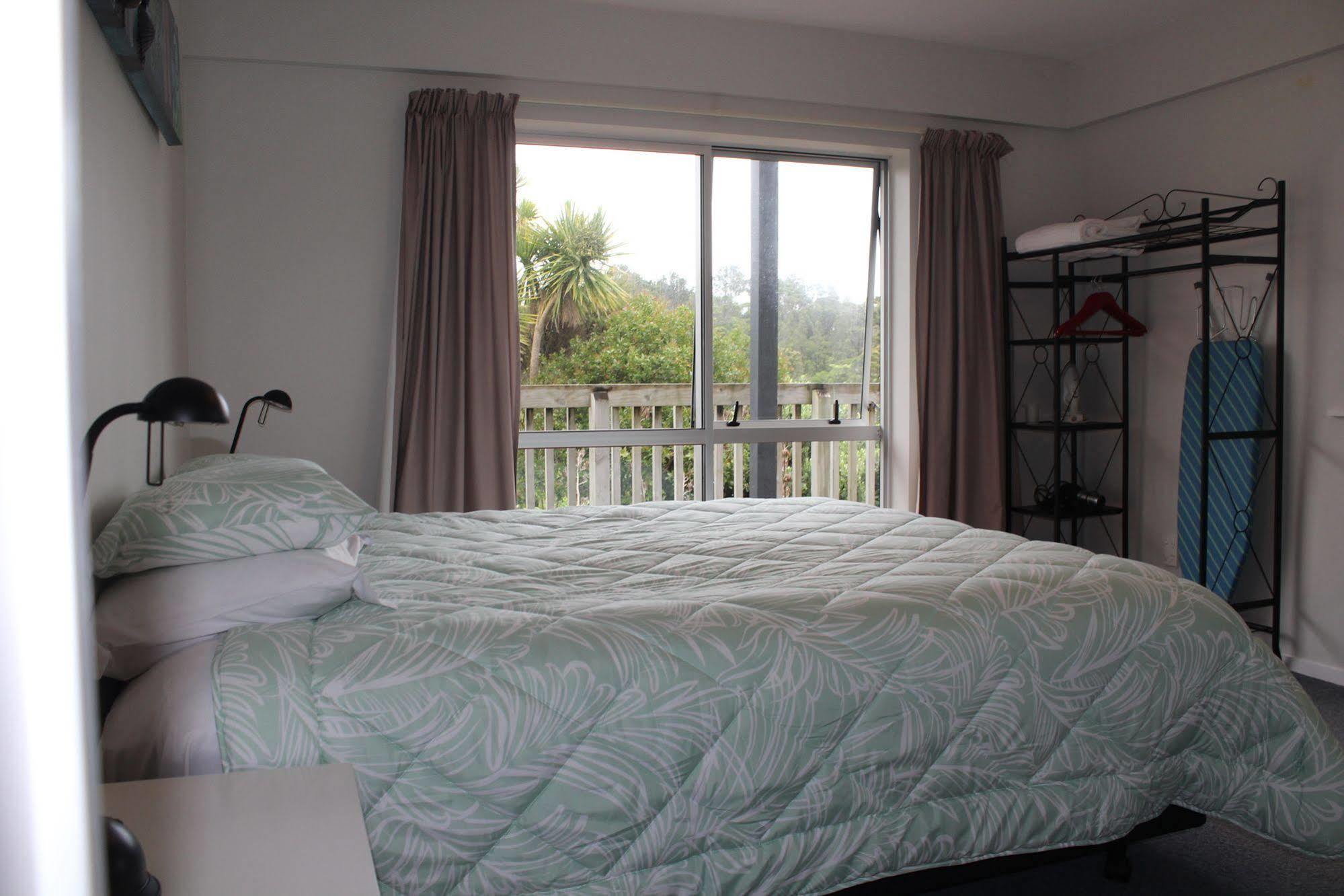Raglan Sunset Motel And Conference Venue エクステリア 写真